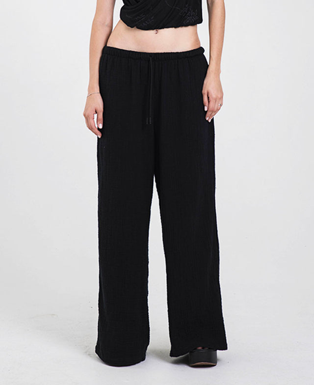 PEGASUS BLACK PANTS