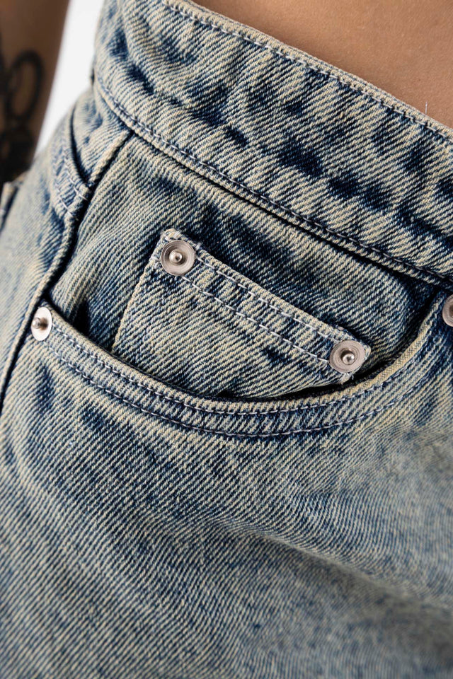 BLACK ACID DENIM SHORT
