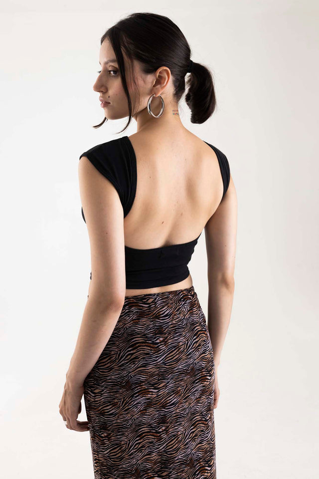 OLIVIA CROP