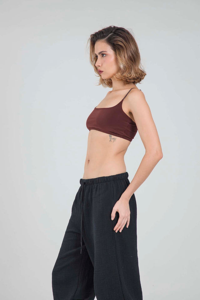 ESSENTIAL BROWN DAILY TOP