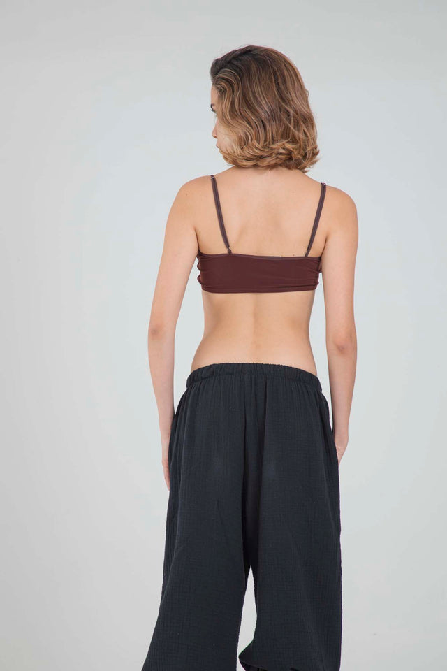 ESSENTIAL BROWN DAILY TOP