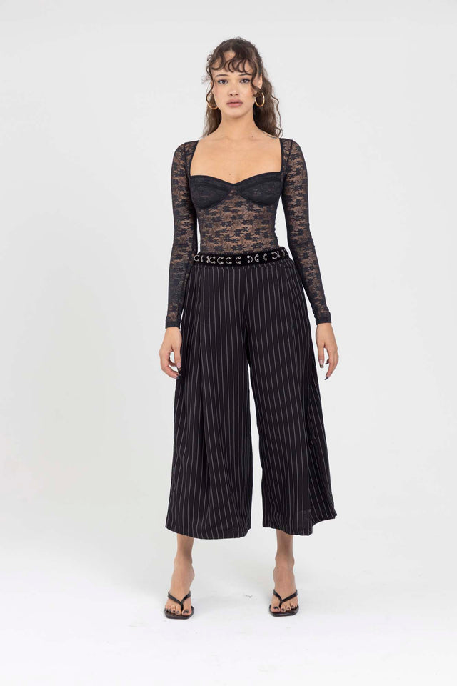 LACE BLACK BODYSUIT