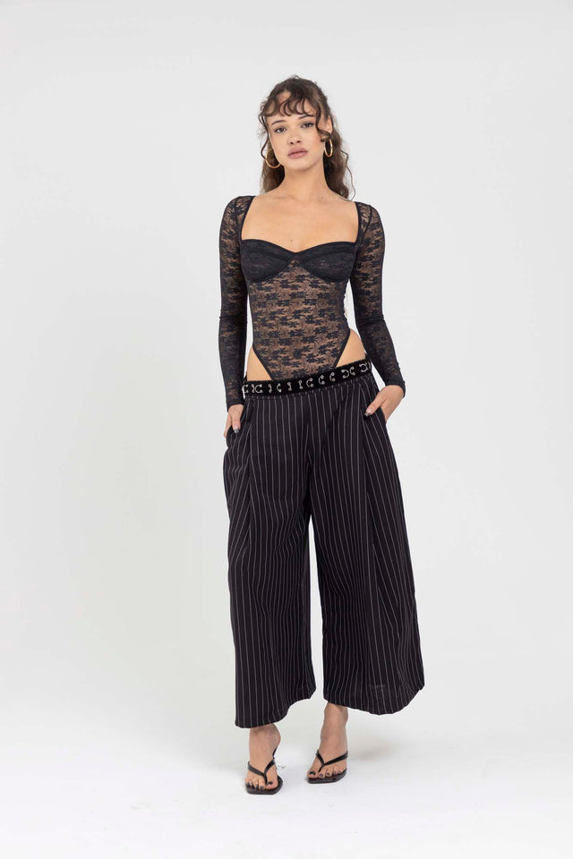 LACE BLACK BODYSUIT