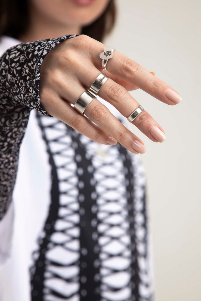 HEART RING
