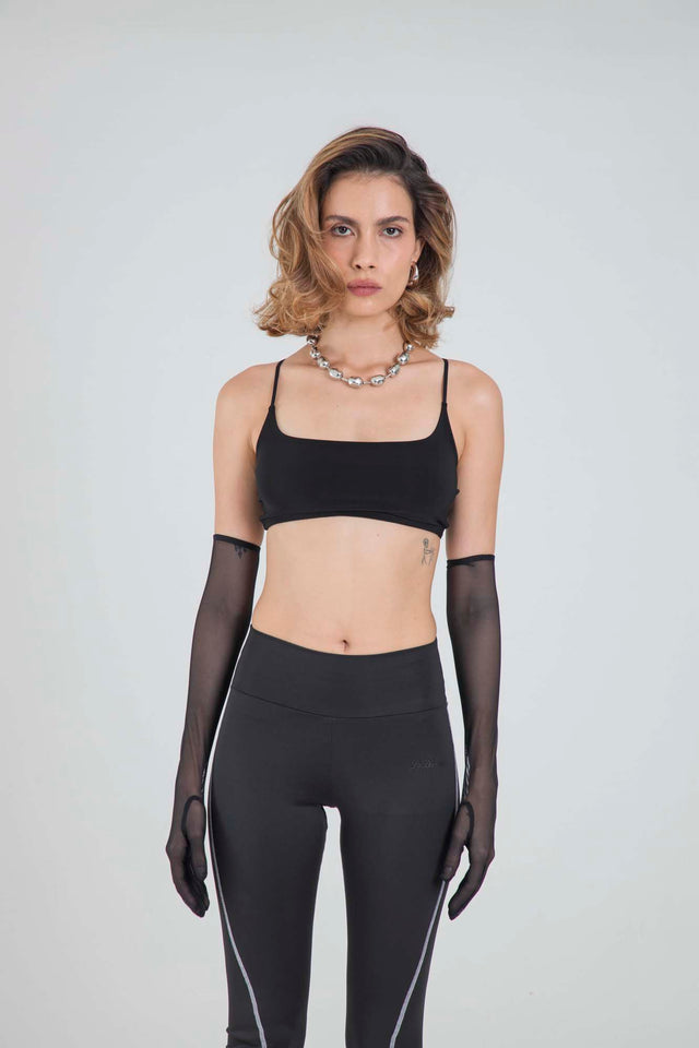 ESSENTIAL BLACK DAILY TOP